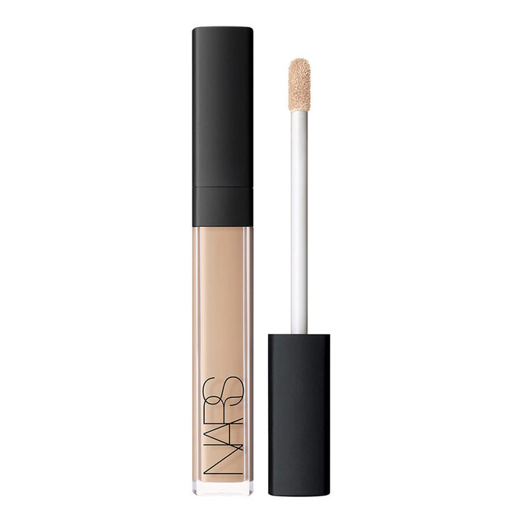 Display zoomed image number 1: RADIANT CREAMY CONCEALER, CRÈME BRULEE 焦糖布丁色